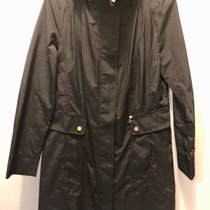 Cole Haan packable waterproof rain jacket (M)
